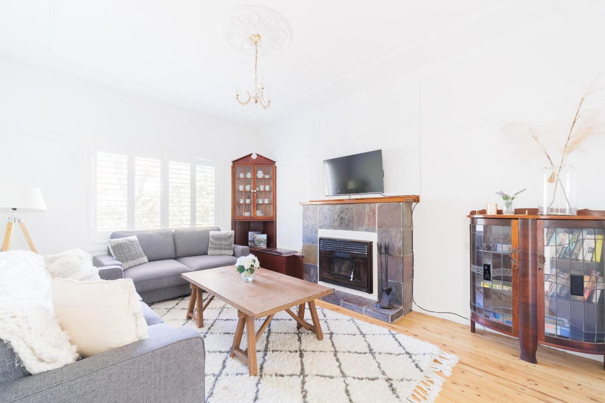 La Villette Sleeps 9 Fireplace Bbq Pet Friendly Katoomba Exterior photo